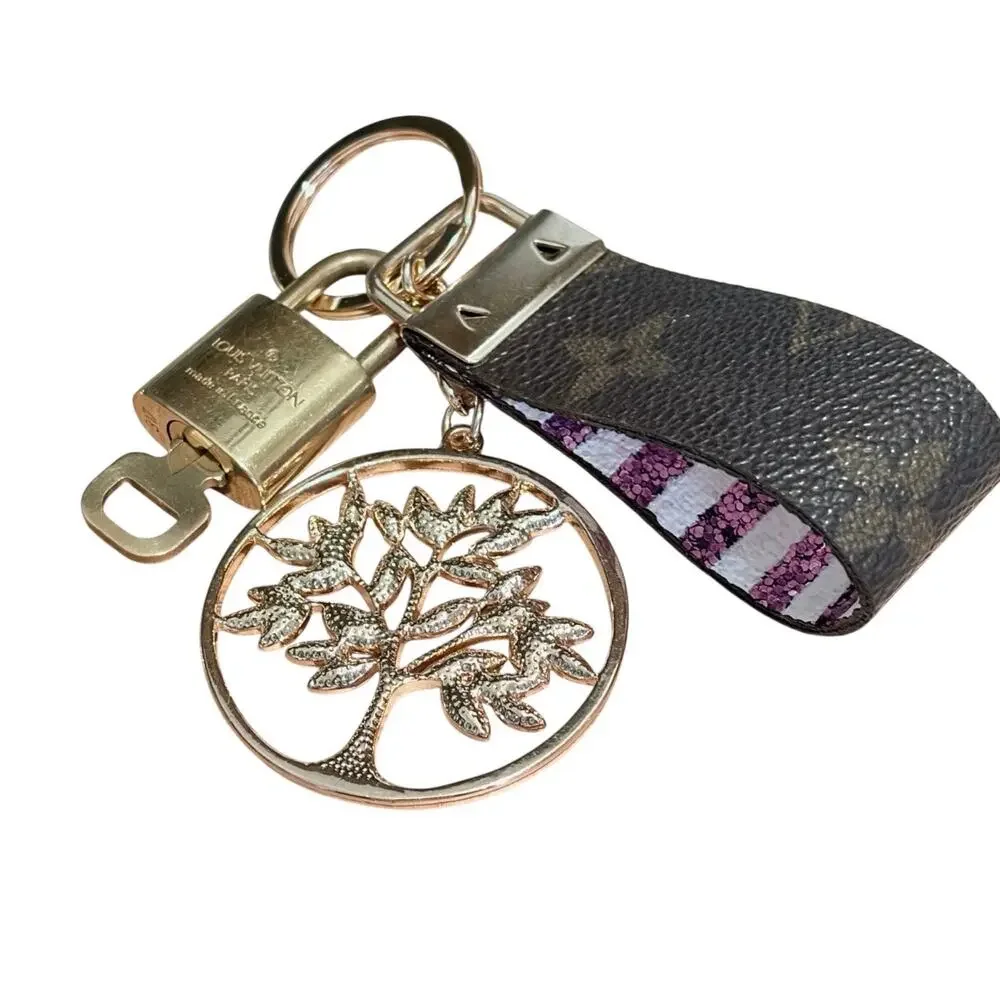 Louis Vuitton Lock & Key #317 w/Handmade LV Canvas Loop & Tree Charm Keychain